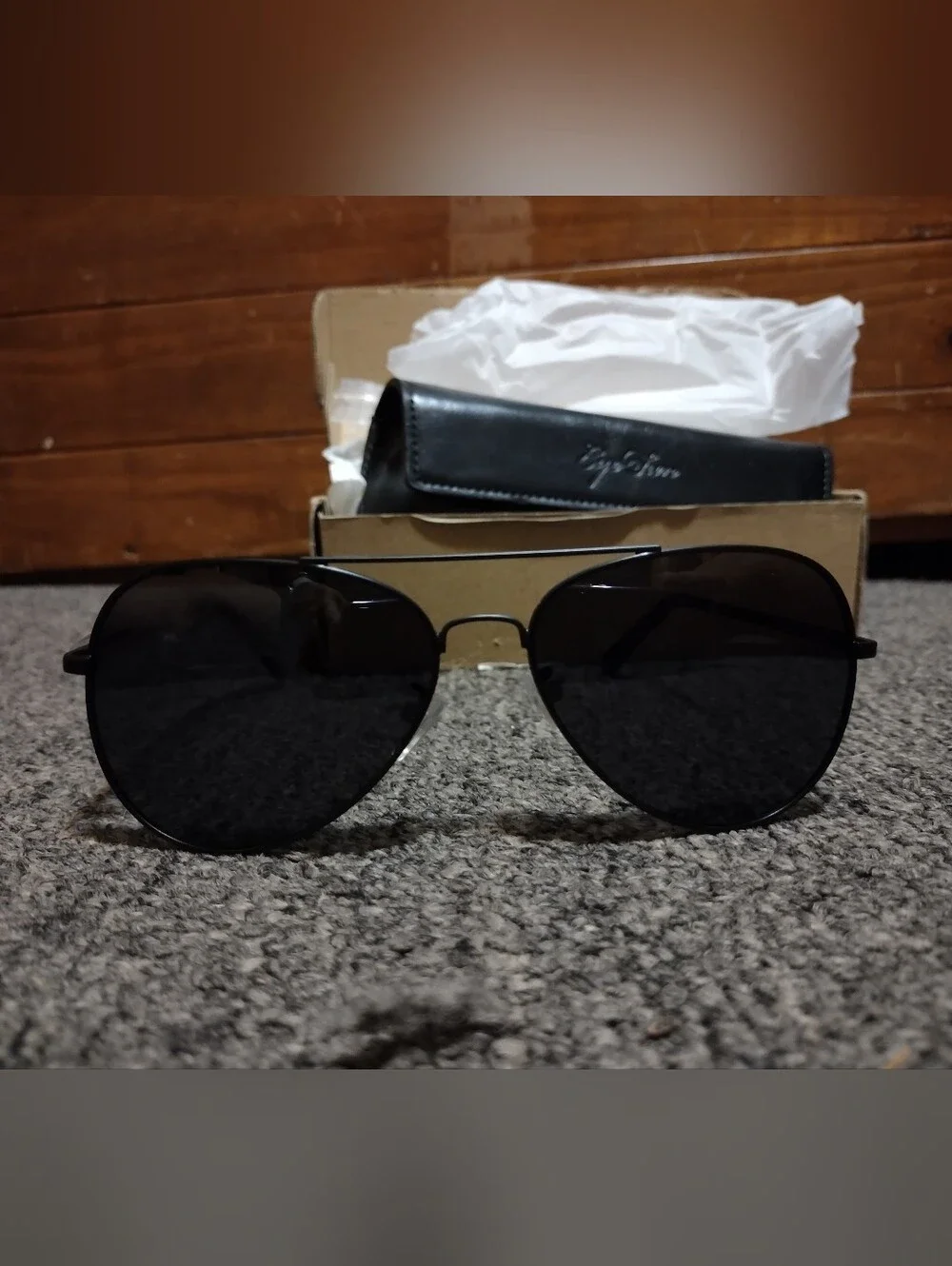 Eye Sun Aviator Style Polarized Sunglasses With Leather Case